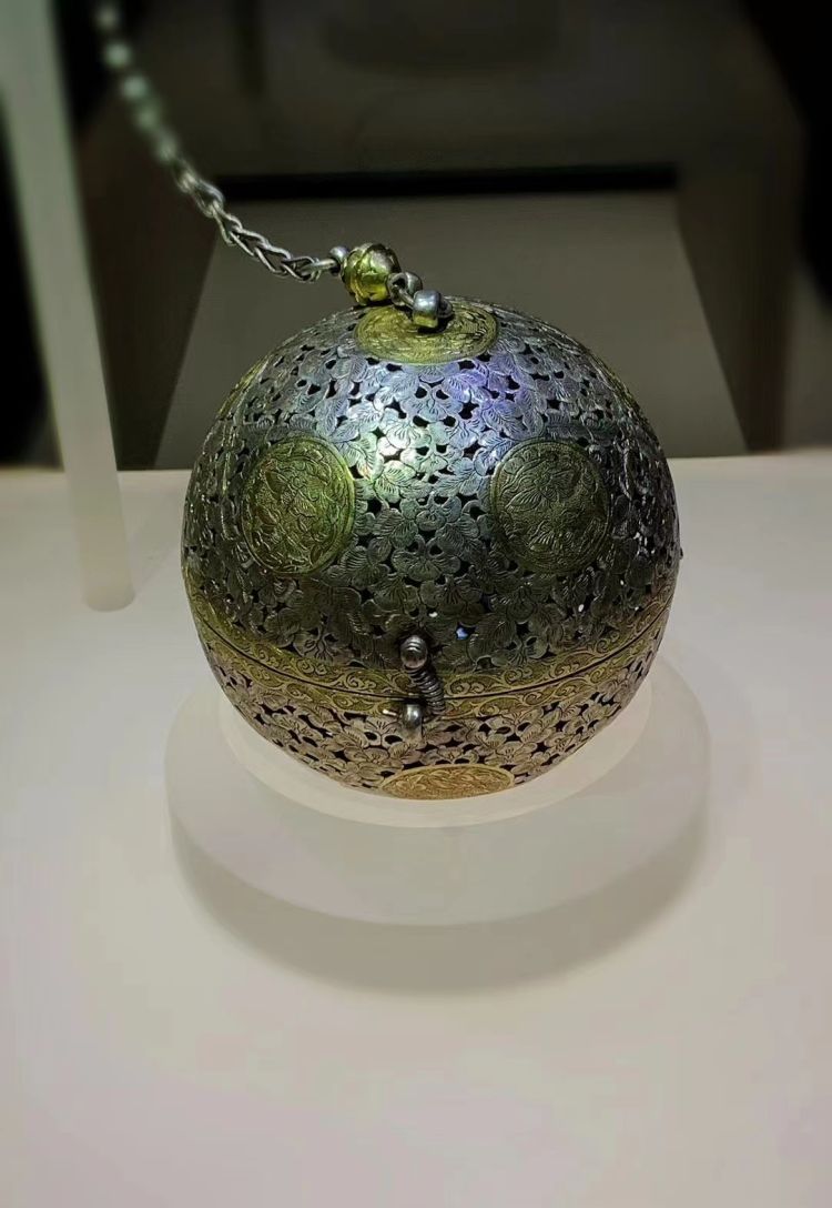 “感受大唐風華” 深圳市金石藝術(shù)博物館赴東莞市博物館 開展館際交流活動插圖(6) “感受大唐風華” 深圳市金石藝術(shù)博物館赴東莞市博物館 開展館際交流活動插圖(6)